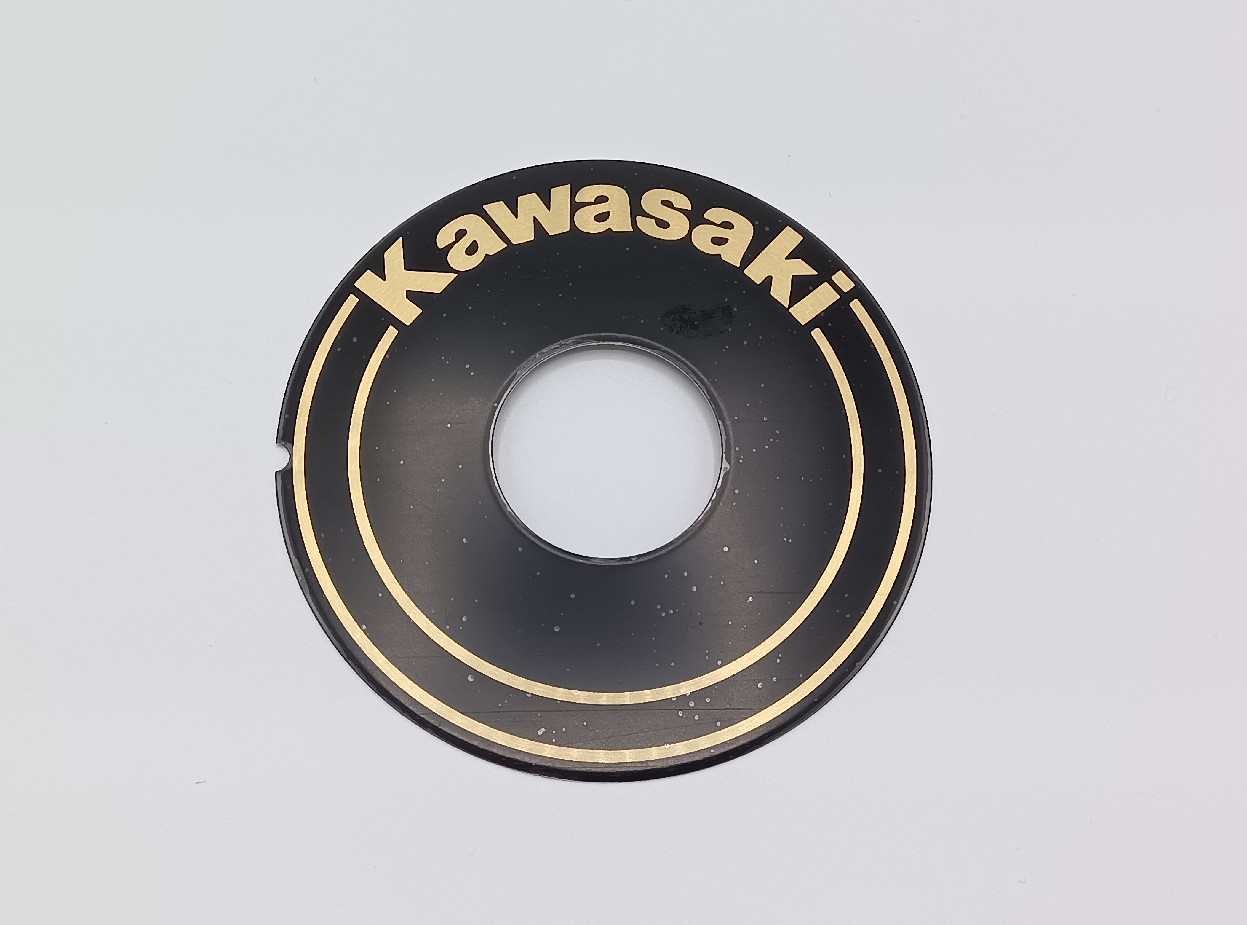 1985年 AV50 CLUTCH COVER EMBLEM "Kawasaki"
